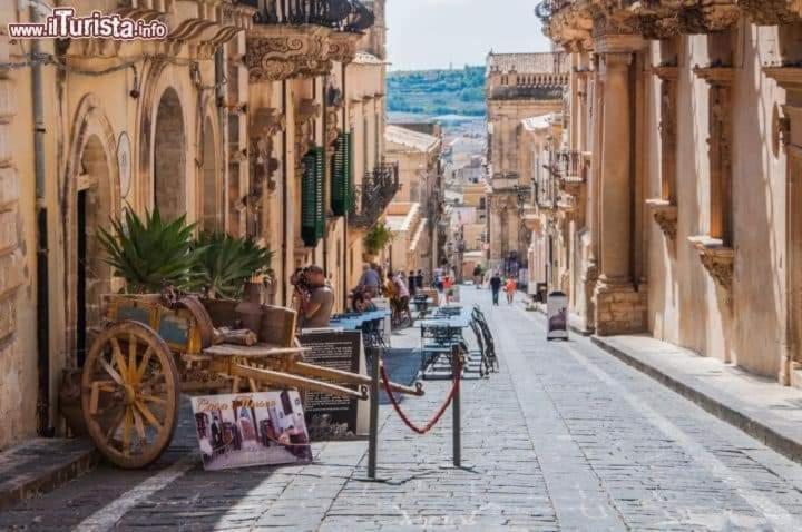 Vila Casa Vico Lepre Noto Exteriér fotografie